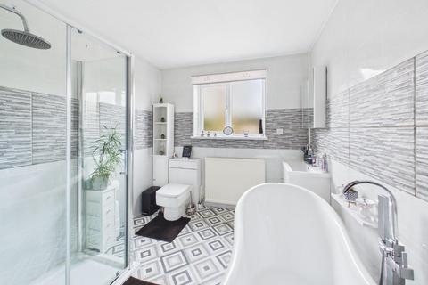 4 bedroom cottage for sale, Scarborough Road, Malton YO17