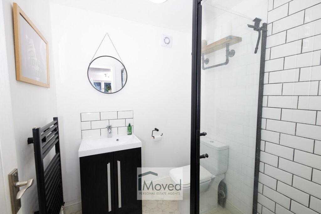 Annex-Shower-room