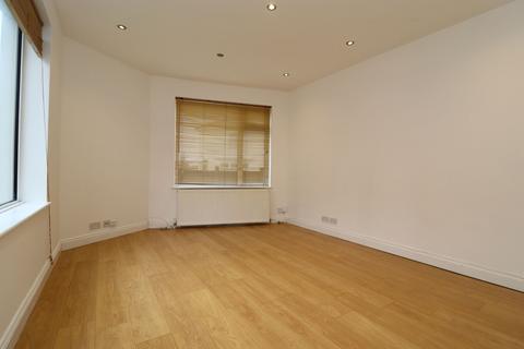 4 bedroom end of terrace house to rent, Chandos Road, Tunbridge Wells, TN1