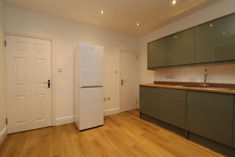 4 bedroom end of terrace house to rent, Chandos Road, Tunbridge Wells, TN1