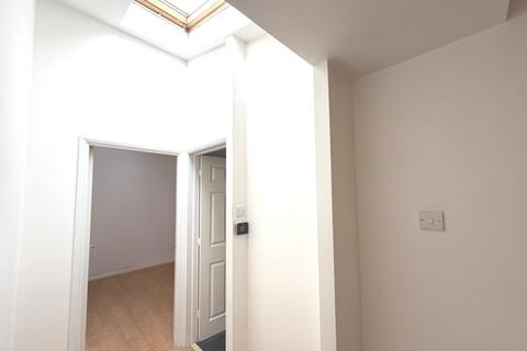 2 bedroom flat for sale, Middle Way, Chinnor