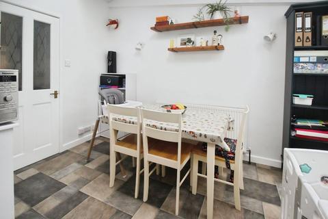 4 bedroom terraced house for sale, Griffin Road, North Somerset BS21