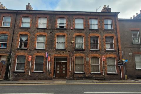 Park Street West, Luton
