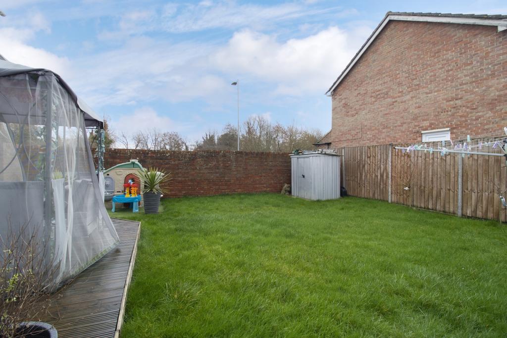 Garden - Ewe Move Swindon South