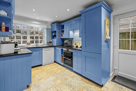 4 bedroom detached house for sale, Wycombe Road, Princes Risborough HP27