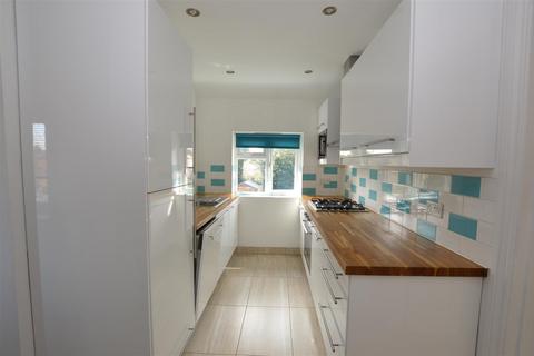 2 bedroom apartment to rent, Briery Way, Amersham
