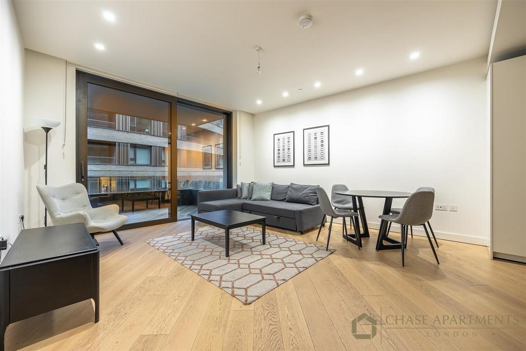 Living-room-Televisioncenter-Wood-Crescent-W12-jpg