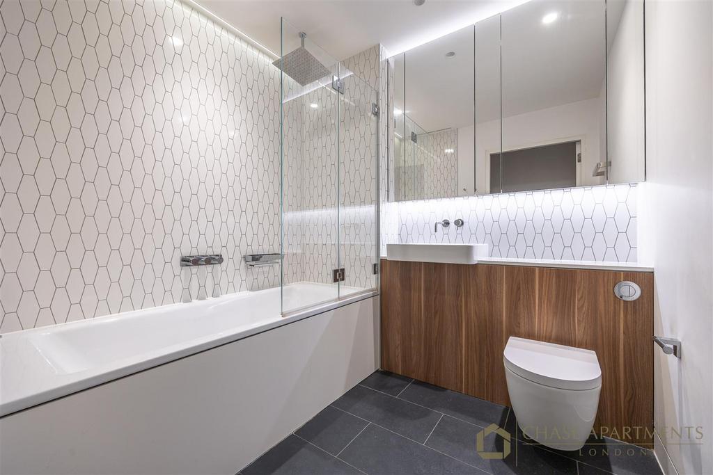 Bath-room-Televisioncenter-Wood-Crescent-W12-jpg