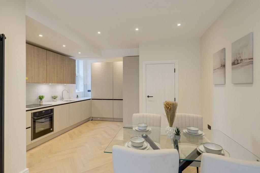 Kitchen &amp; Dining Room