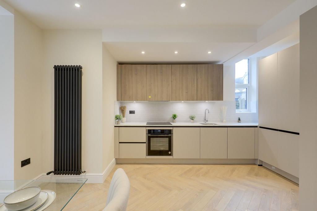 Kitchen &amp; Dining Room
