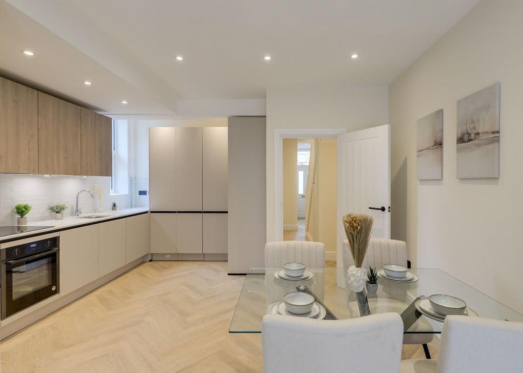 Kitchen &amp; Dining Room