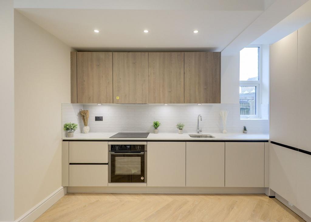 Kitchen &amp; Dining Room
