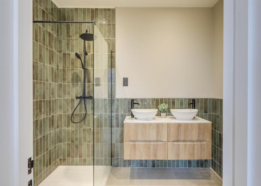 Ensuite