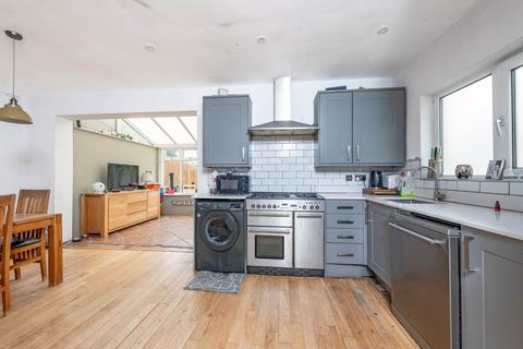3 bedroom semi-detached house for sale, Morden Way, Sutton