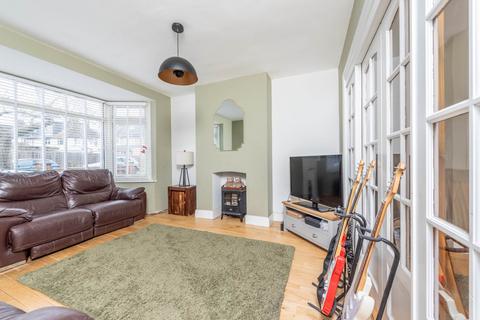 3 bedroom semi-detached house for sale, Morden Way, Sutton