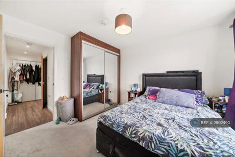 1 bedroom flat to rent, Grosvenor Court, London, SE6