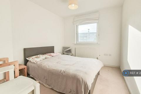 2 bedroom flat to rent, Goldsmith Way, Hatfield, AL10