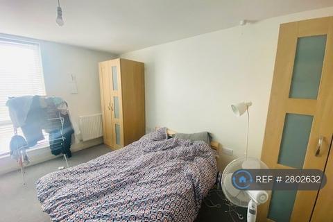 undefined, Berkeley Court, Worcester, WR4