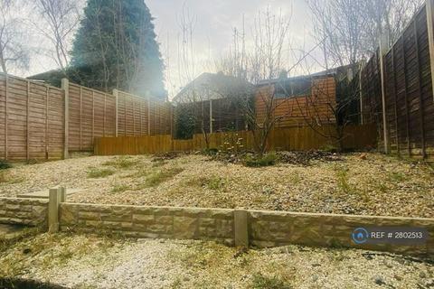 3 bedroom semi-detached house to rent, Mount Road, Tividale, Oldbury, B69