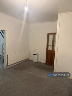 2 bedroom terraced house to rent, Chorley Old Road, Bolton, BL1