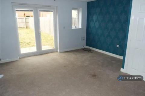 3 bedroom semi-detached house to rent, Phoenix Street, Sutton-In-Ashfield, NG17
