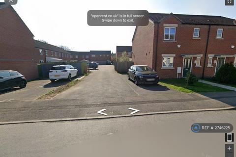 3 bedroom semi-detached house to rent, Phoenix Street, Sutton-In-Ashfield, NG17