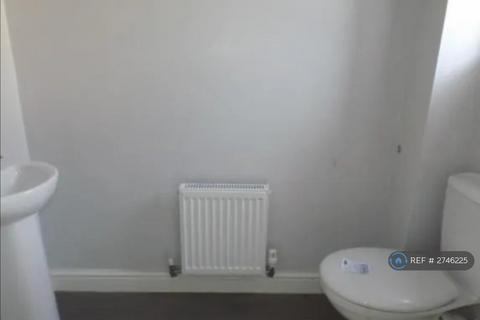 3 bedroom semi-detached house to rent, Phoenix Street, Sutton-In-Ashfield, NG17