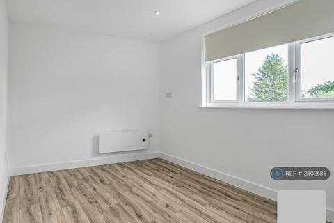 2 bedroom flat to rent, Alexandra Drive, Surbiton, KT5