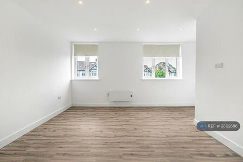 2 bedroom flat to rent, Alexandra Drive, Surbiton, KT5
