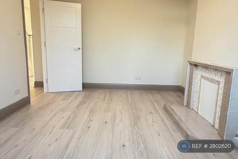 4 bedroom detached house to rent, The Woodlands, London, SE13