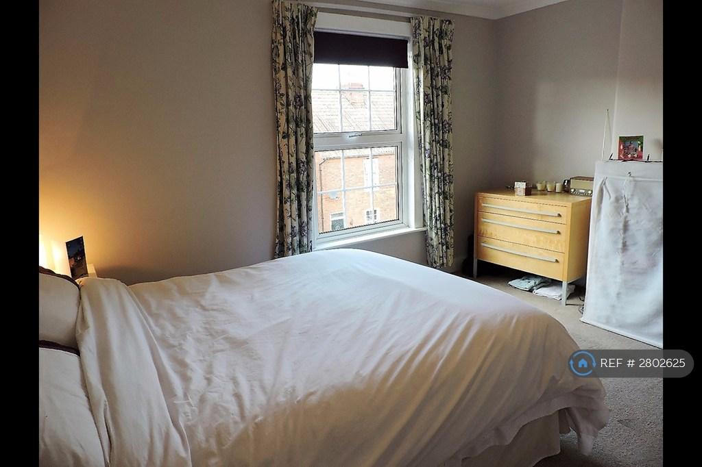 Main Bedroom