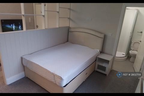 undefined, Ferngrove East, Bury, BL9