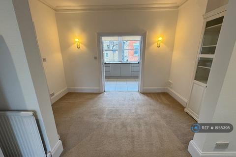 3 bedroom flat to rent, Bisham Gardens, London, N6