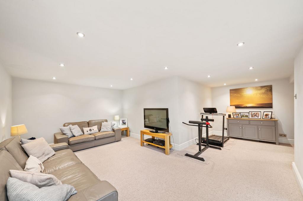 Second sitting room