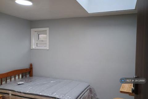 1 bedroom in a house share to rent, Stourbridge Road, Dudley, DY1