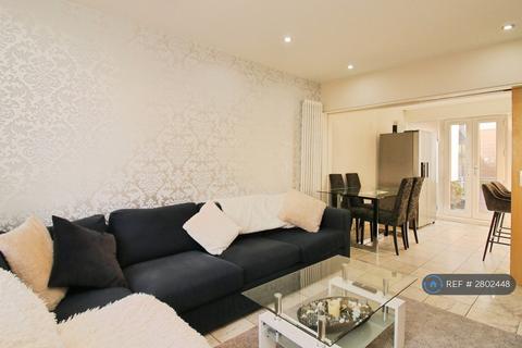 3 bedroom semi-detached house to rent, Dubai Inspired Modern Townhouse, Edinburgh, EH5