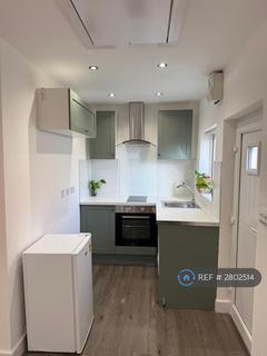 undefined, Webber St, Horley, RH6