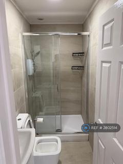 undefined, Webber St, Horley, RH6