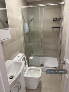 undefined, Webber St, Horley, RH6