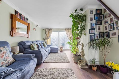 3 bedroom terraced house for sale, Sycamore Drive, Huntingdon, Cambridgeshire.