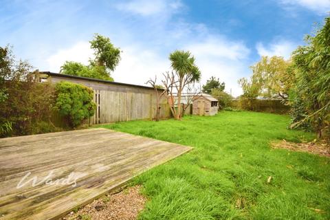 3 bedroom detached house to rent, Adie Road Greatstone TN28