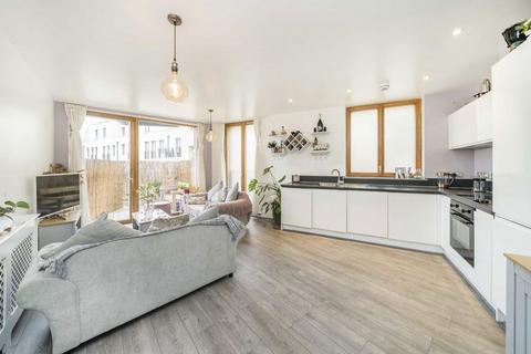 1 bedroom flat to rent, Freston Road, London W10