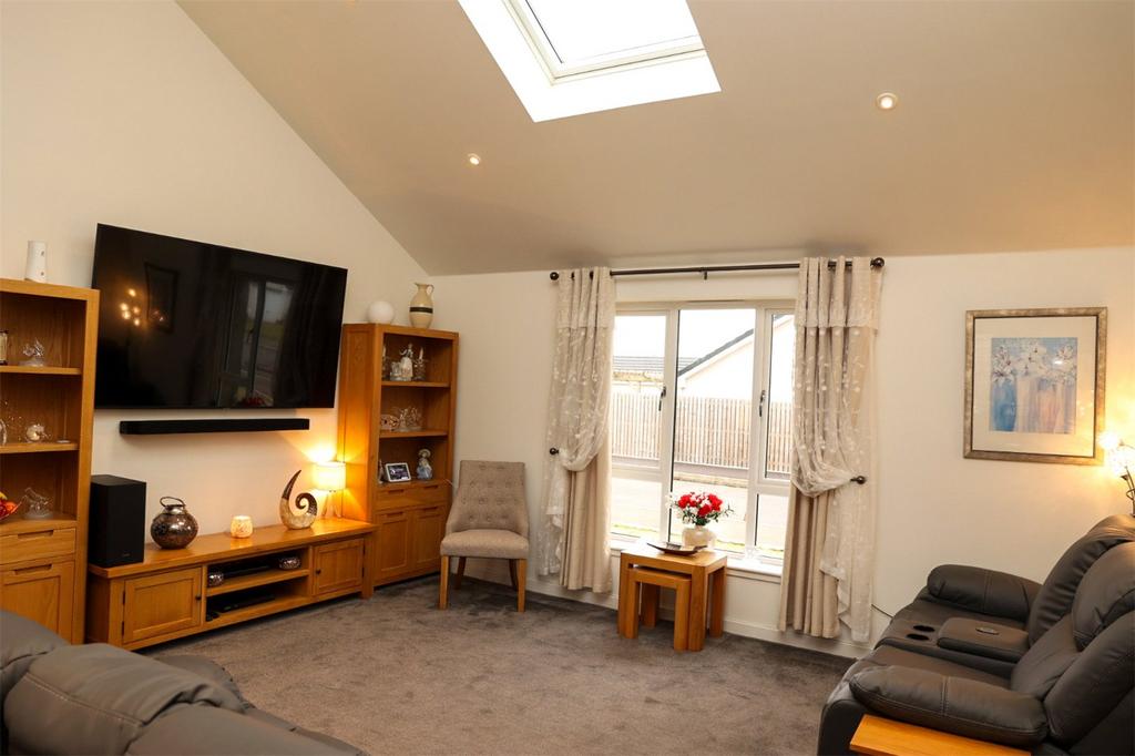Living Room/Kitchen