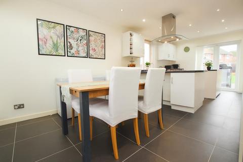 3 bedroom semi-detached house for sale, Nightingale Avenue, Eastleigh