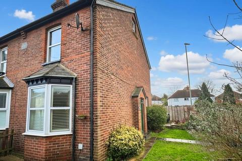 Lower Court Road, Epsom