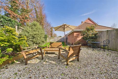 undefined, Spring Gardens, Theale, Reading, Berkshire, RG7