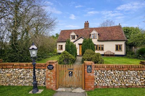 3 bedroom detached house for sale, Park Street, Thaxted, Dunmow