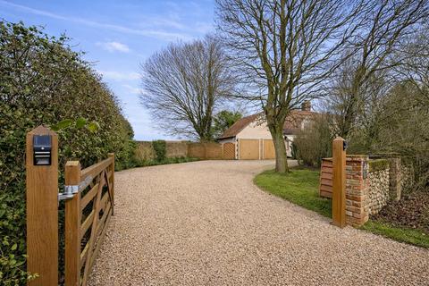 3 bedroom detached house for sale, Park Street, Thaxted, Dunmow