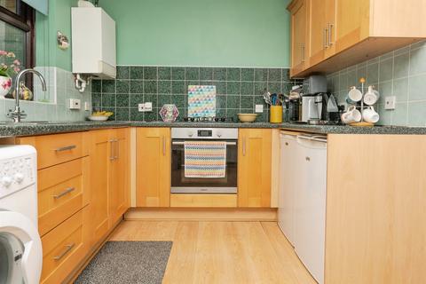 undefined, Dexter Close, Luton