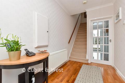 3 bedroom terraced house for sale, Taynton Drive, Merstham, Redhill, Surrey